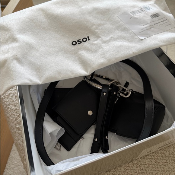Osoi Banglering Shoulder Bag. Black, Full Set